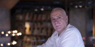 Miłość w codziennych gestach – proste znaki obecności